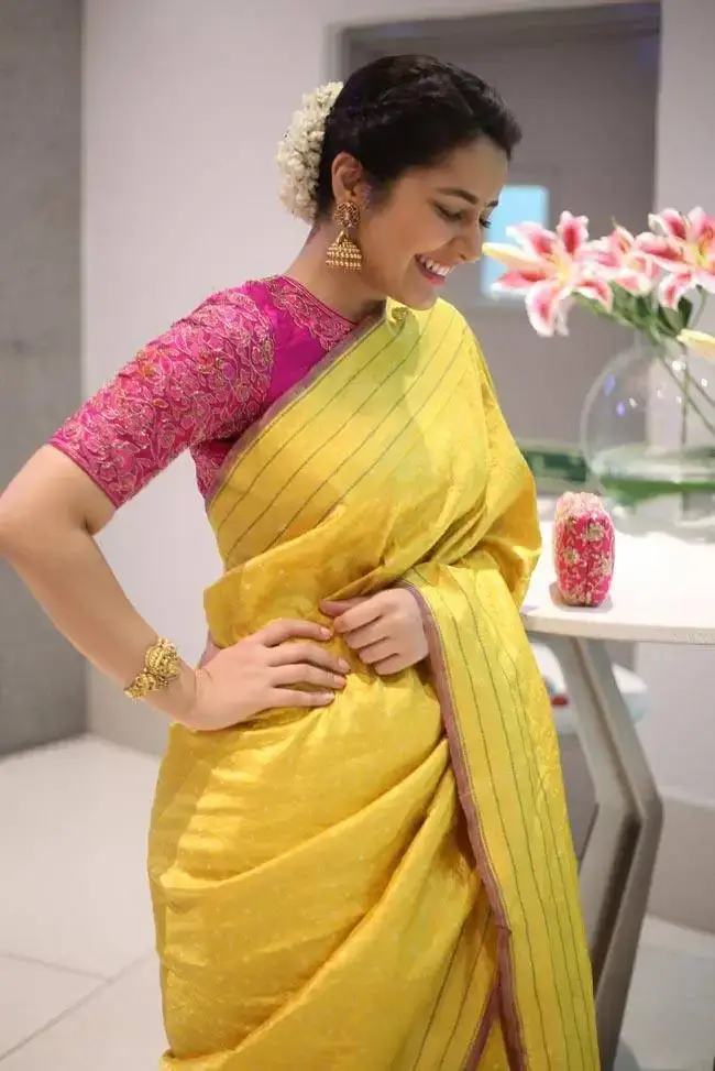 INDIAN BEAUTIFUL GIRL RASHI KHANNA PHOTOS IN TRADITIONAL YELLOW SAREE 7